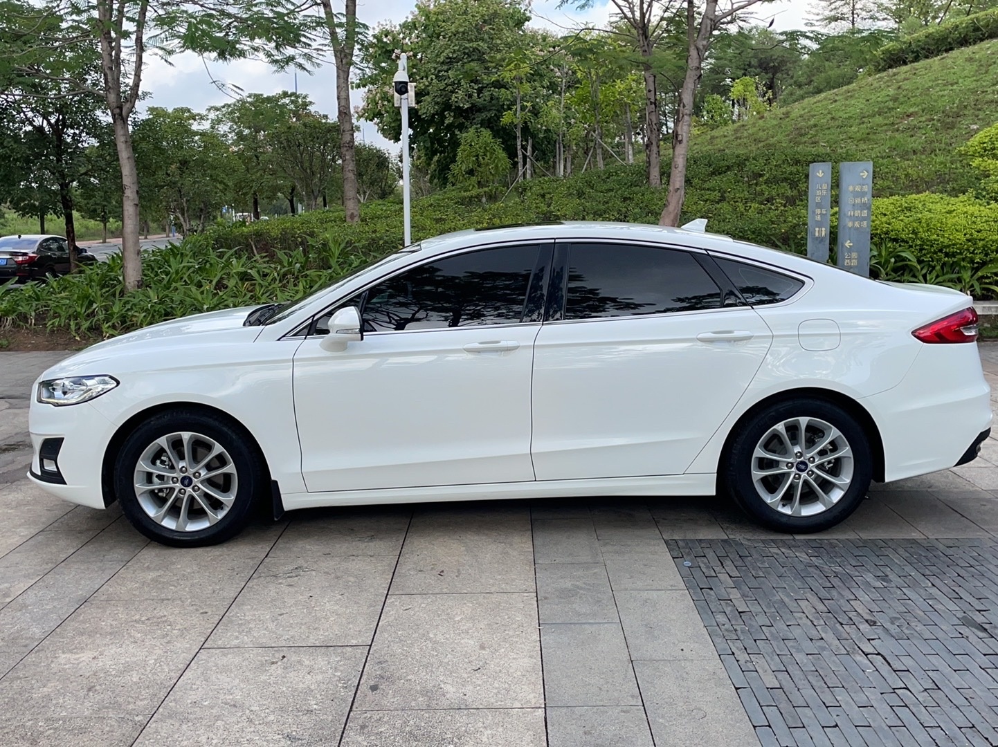 福特 蒙迪欧 2020款 EcoBoost 180 时尚型