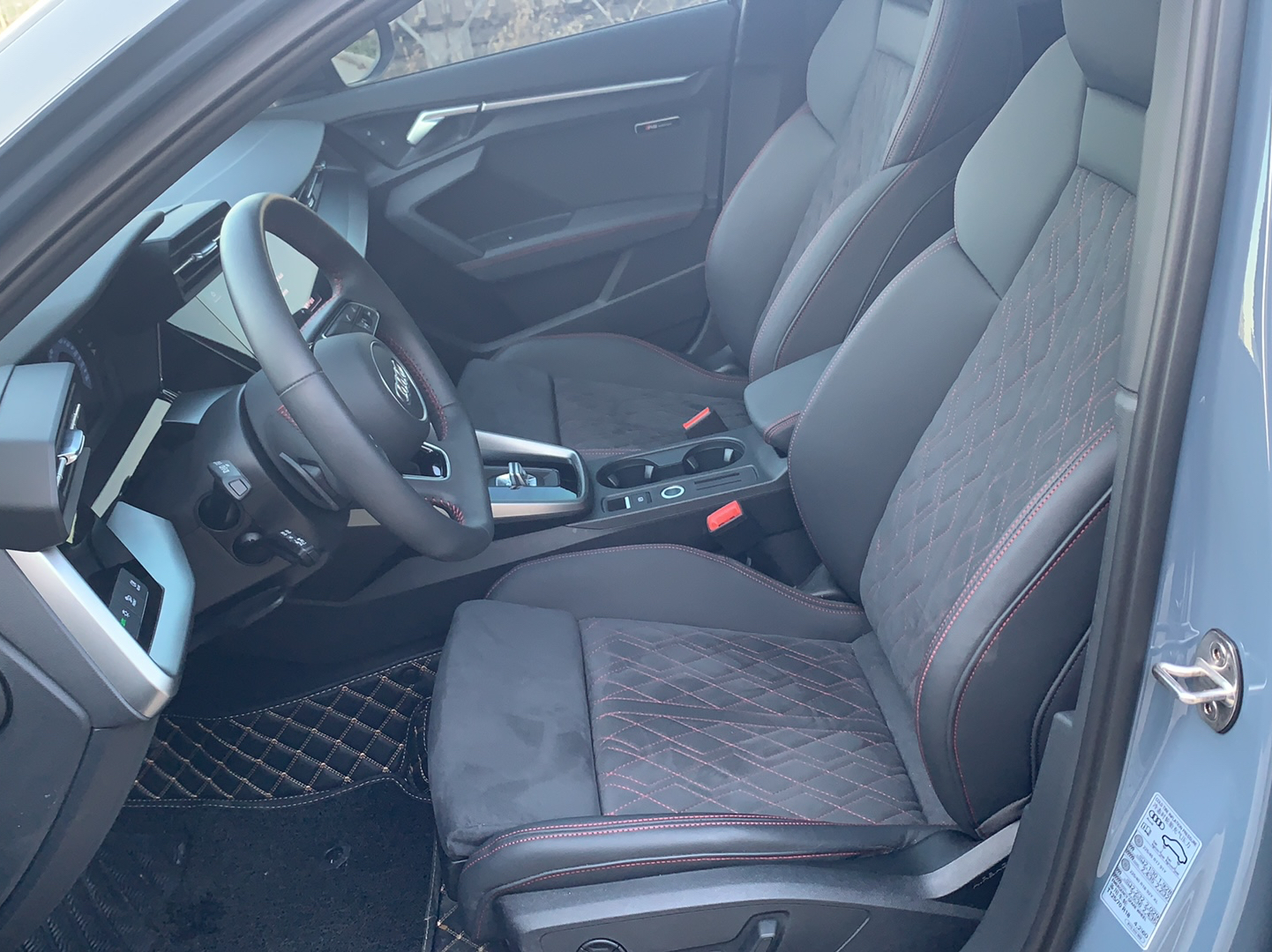 奥迪A3 2022款 A3L Limousine 35 TFSI RS套件燃速型