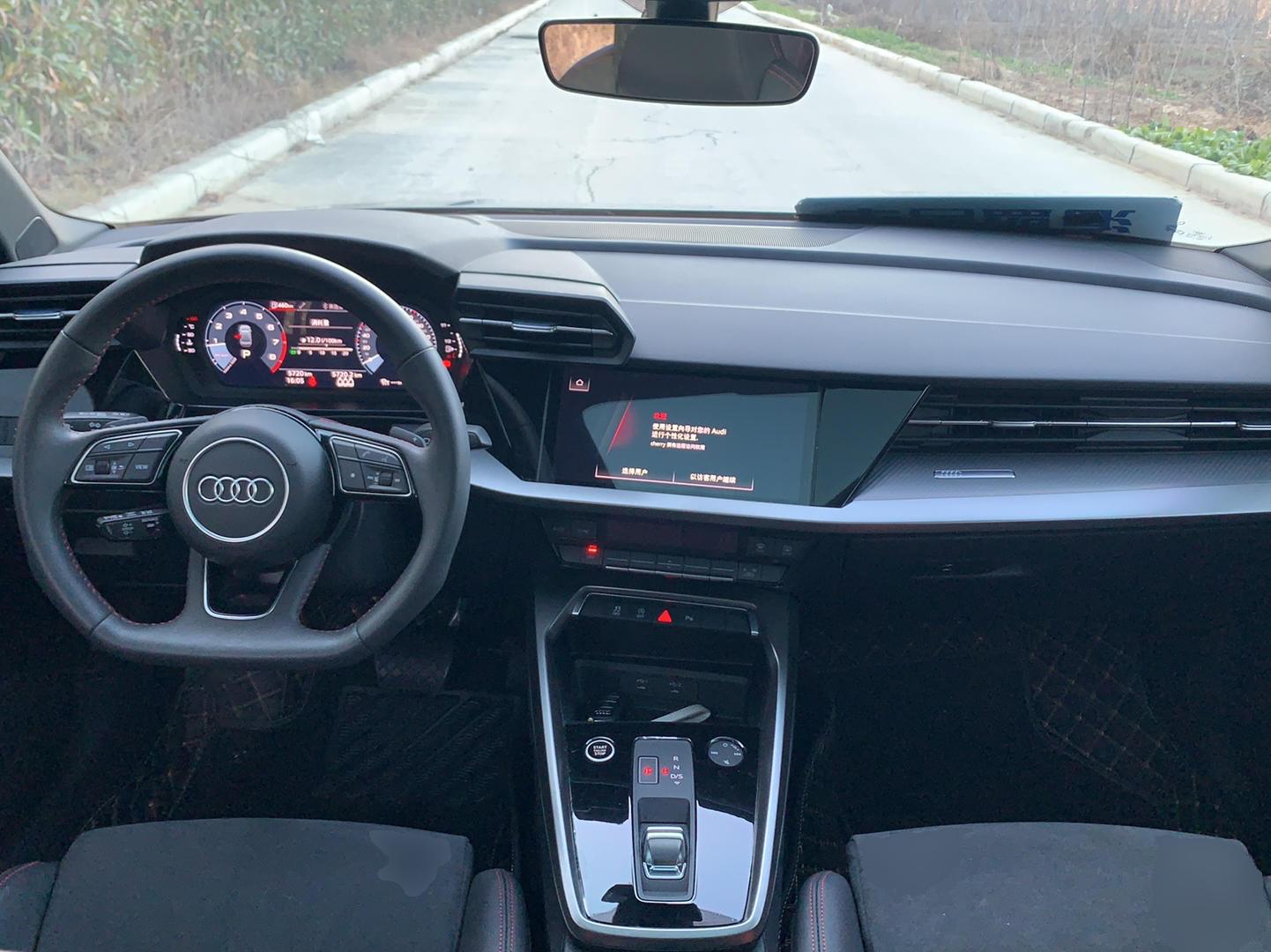 奥迪A3 2022款 A3L Limousine 35 TFSI RS套件燃速型