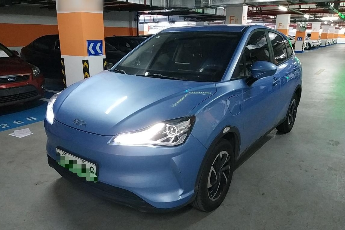 哪吒汽车 哪吒V 2021款 长续航娱乐版升级型