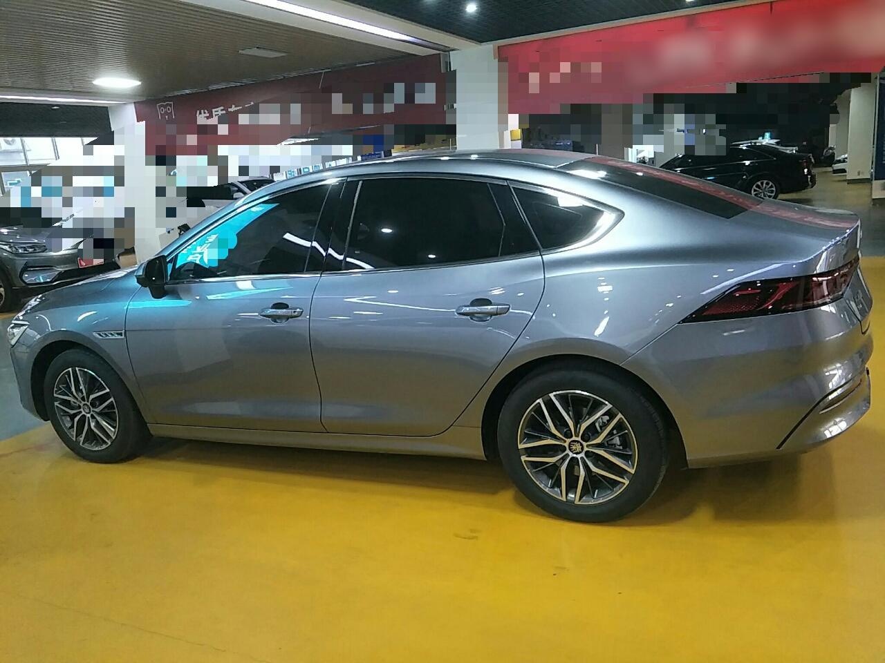 比亚迪 秦PLUS 2021款 EV 500KM 尊贵型