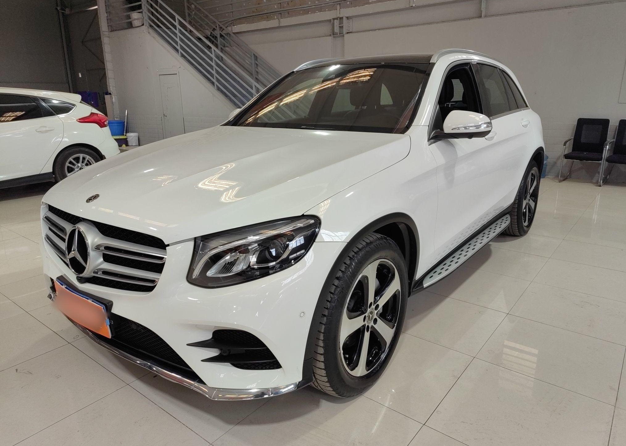 奔驰GLC级 2018款 GLC 260 4MATIC 豪华型