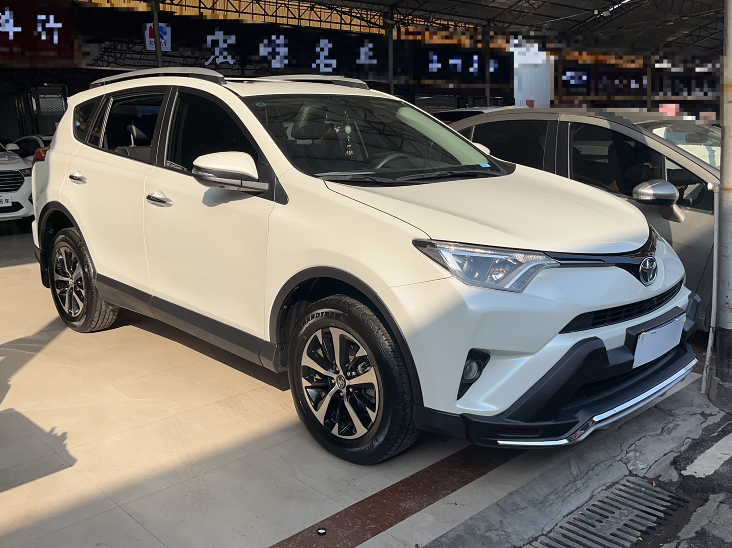 丰田 RAV4 2016款 2.0L CVT两驱风尚版 国V