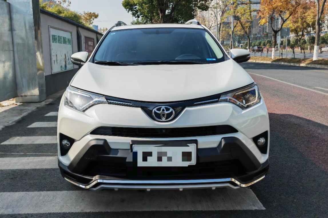 丰田 RAV4 2016款 2.0L CVT两驱风尚版 国V