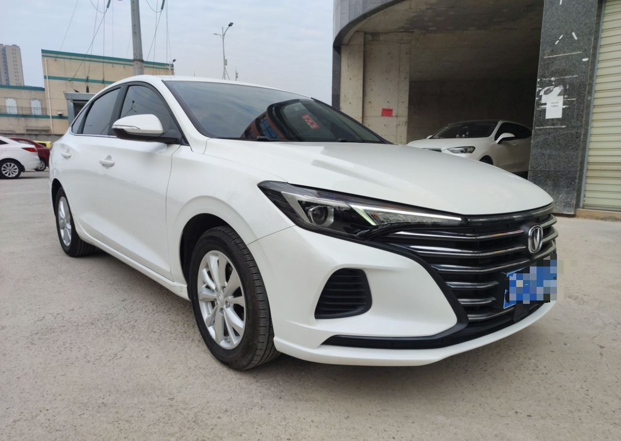 长安 逸动 2020款 PLUS 1.6L GDI 手动精英型