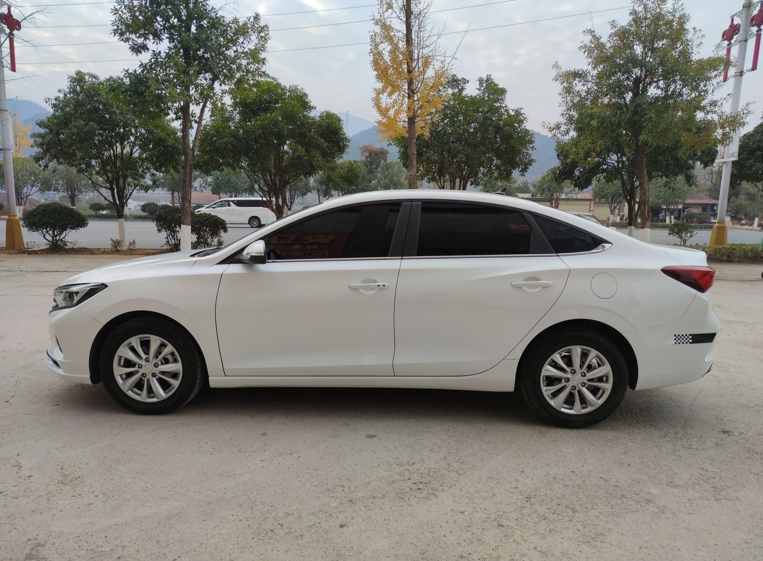 长安 逸动 2020款 PLUS 1.6L GDI 手动精英型