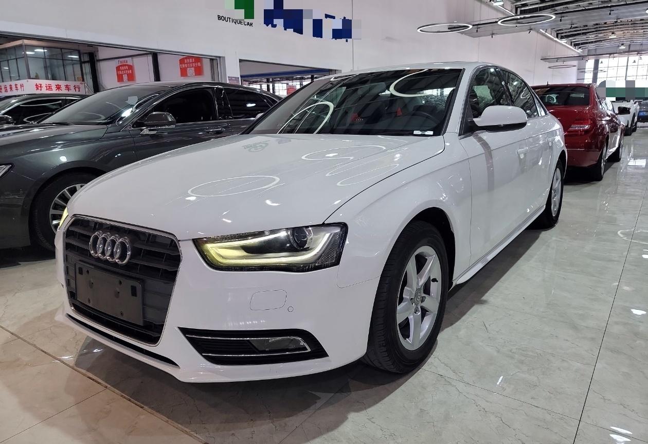 奥迪A4L 2013款 35 TFSI 自动标准型