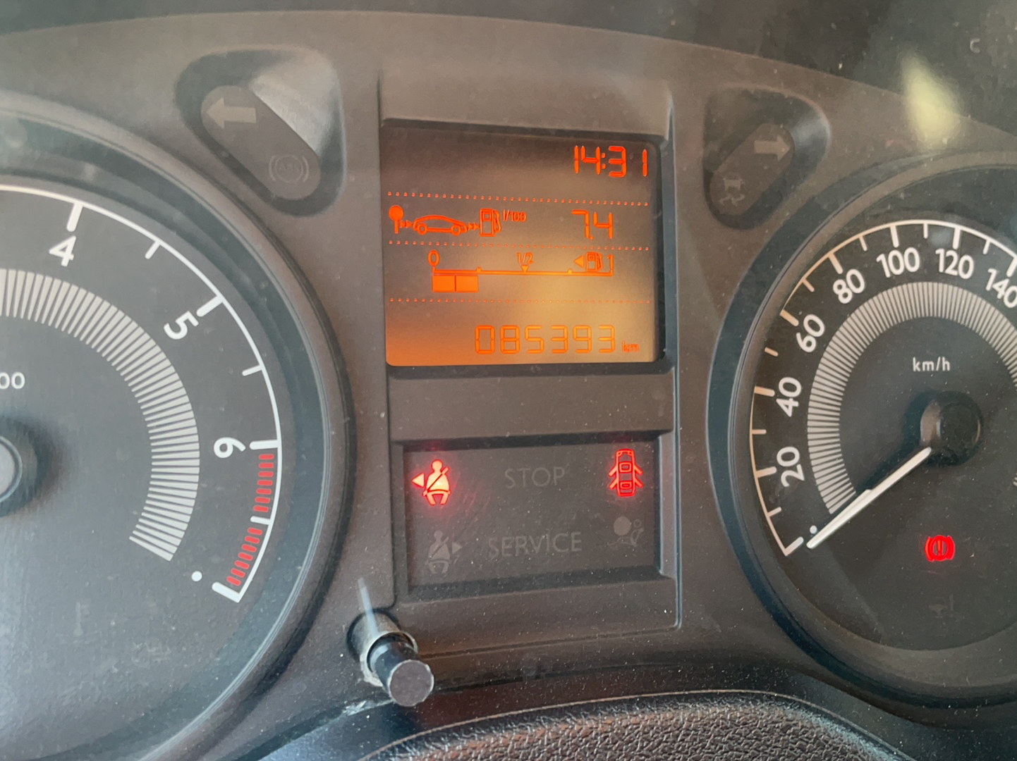 标致301 2016款 1.6L 手动舒适版