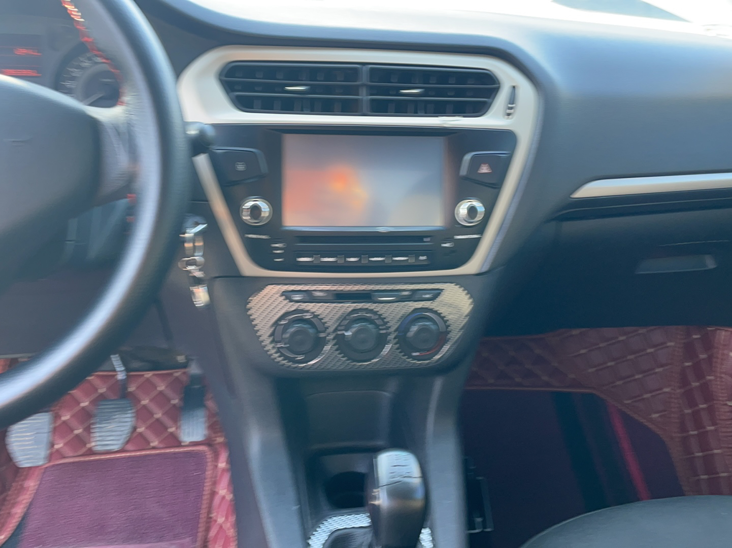 标致301 2016款 1.6L 手动舒适版