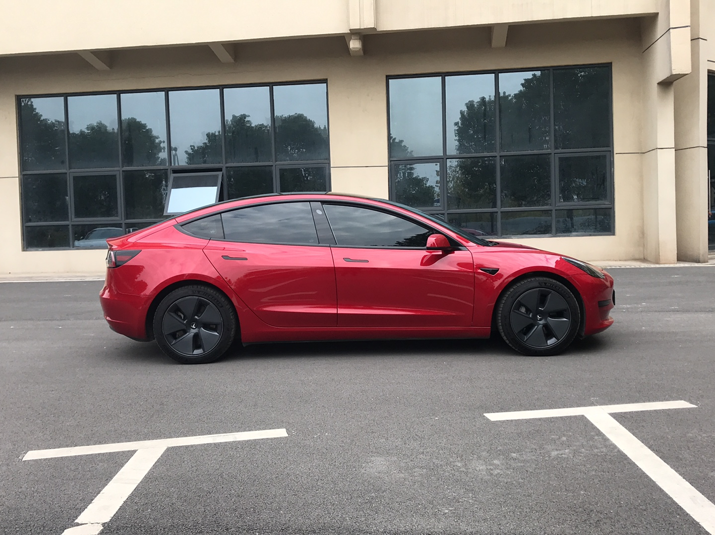 特斯拉 Model 3 2021款 改款 标准续航后驱升级版 3D1