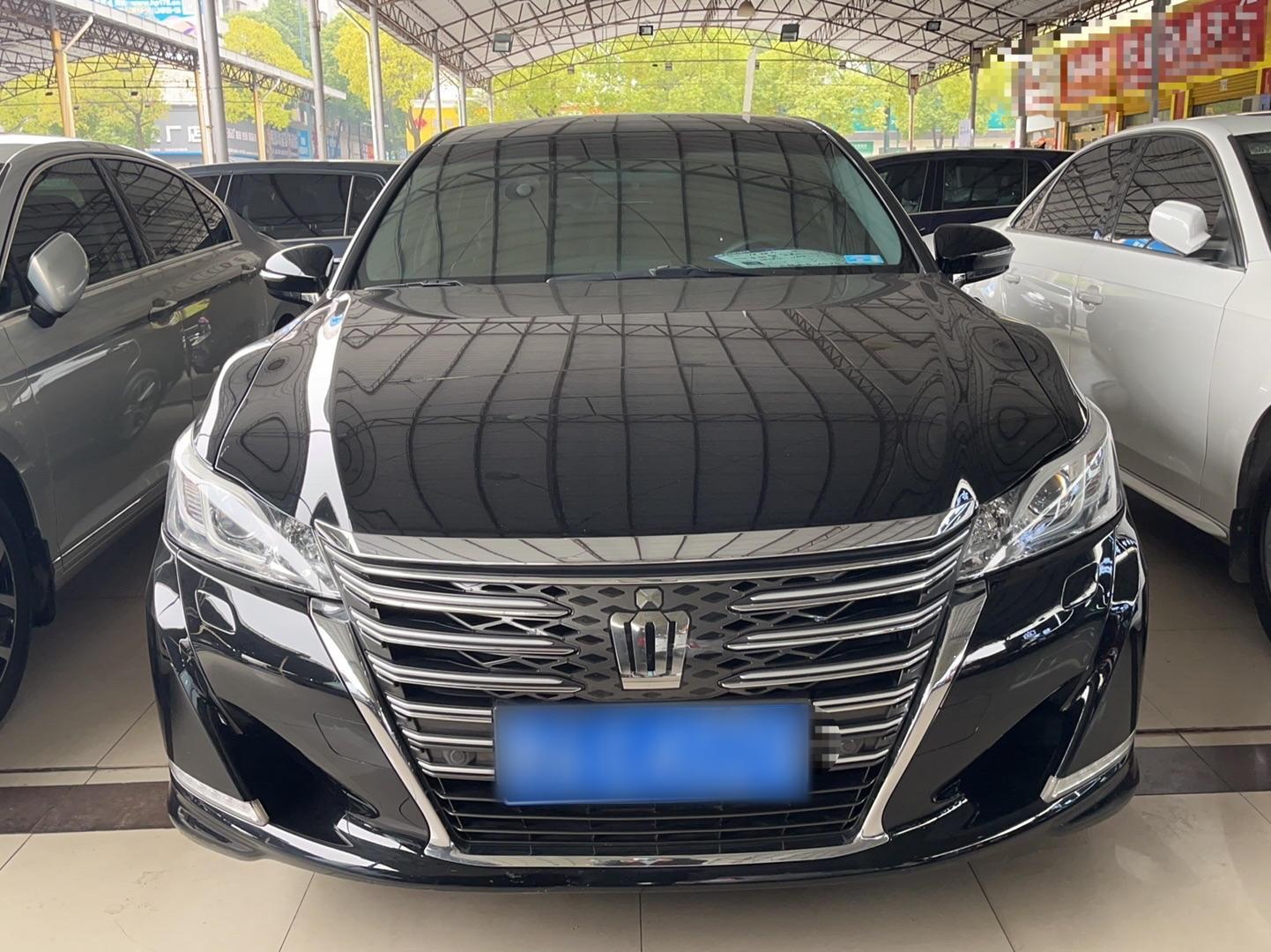 丰田 皇冠 2015款 2.5L 智享版