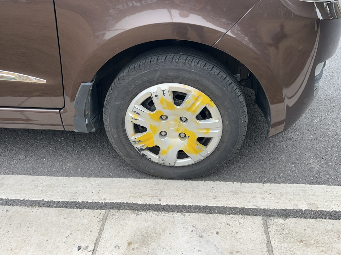 东风风光330 2014款 1.5L 手动实用型DK15