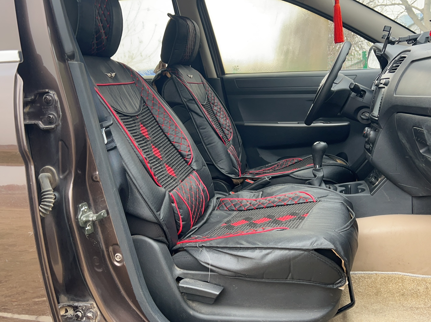 东风风光330 2014款 1.5L 手动实用型DK15