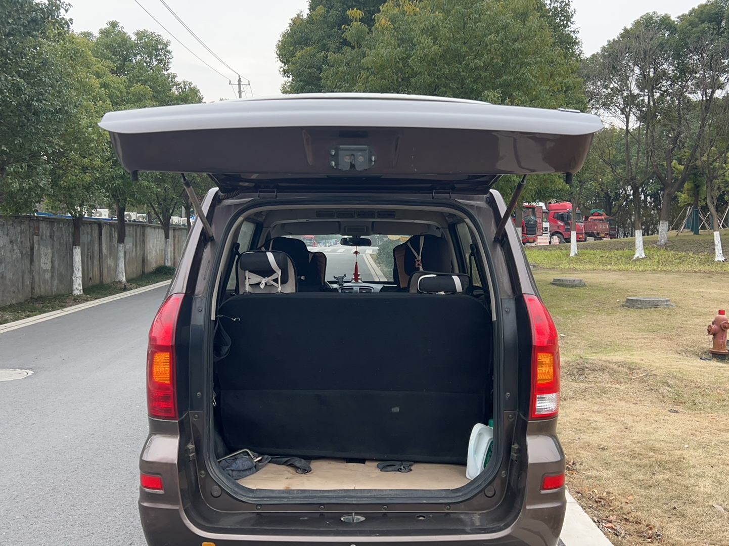 东风风光330 2014款 1.5L 手动实用型DK15