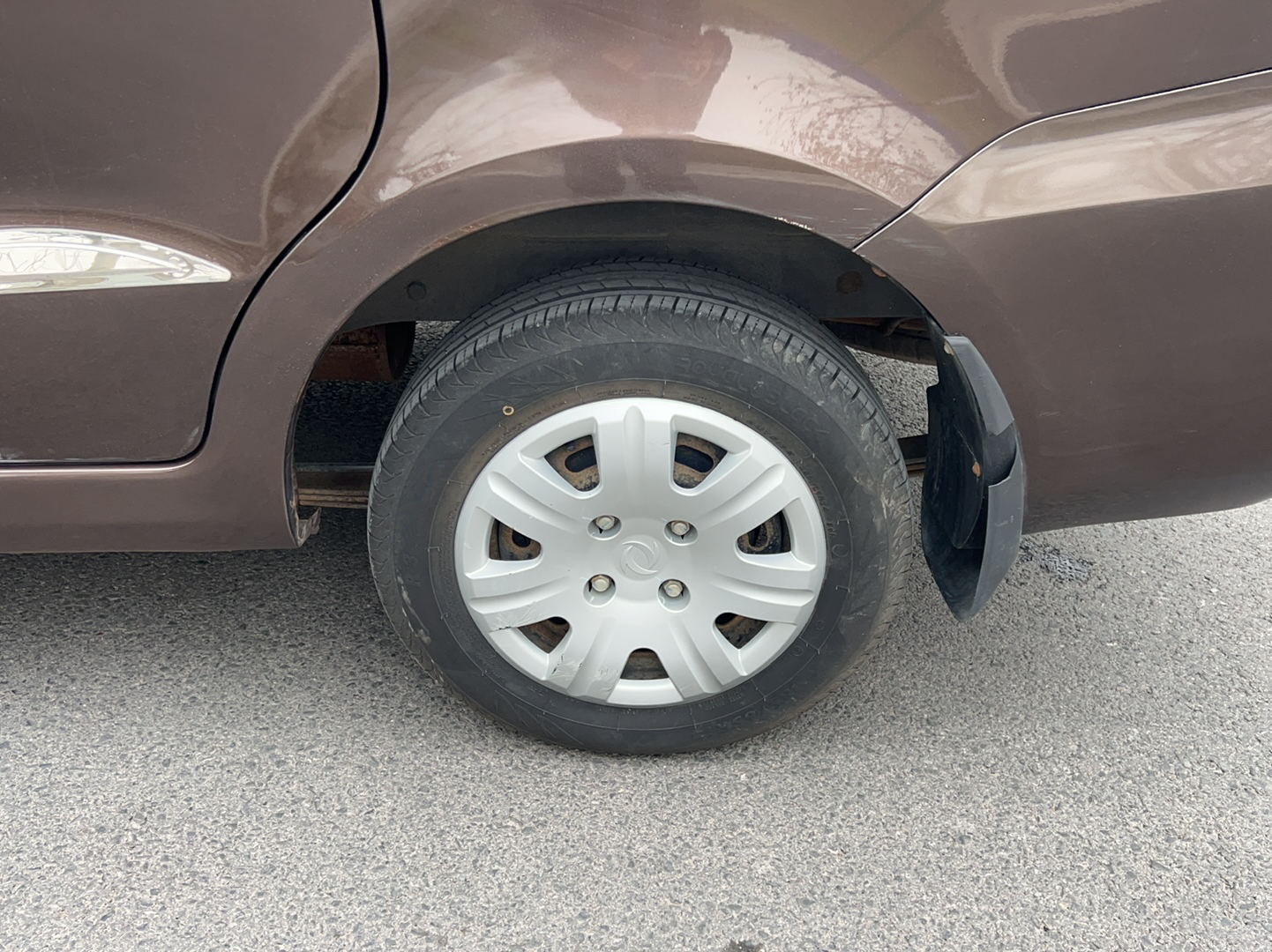 东风风光330 2014款 1.5L 手动实用型DK15