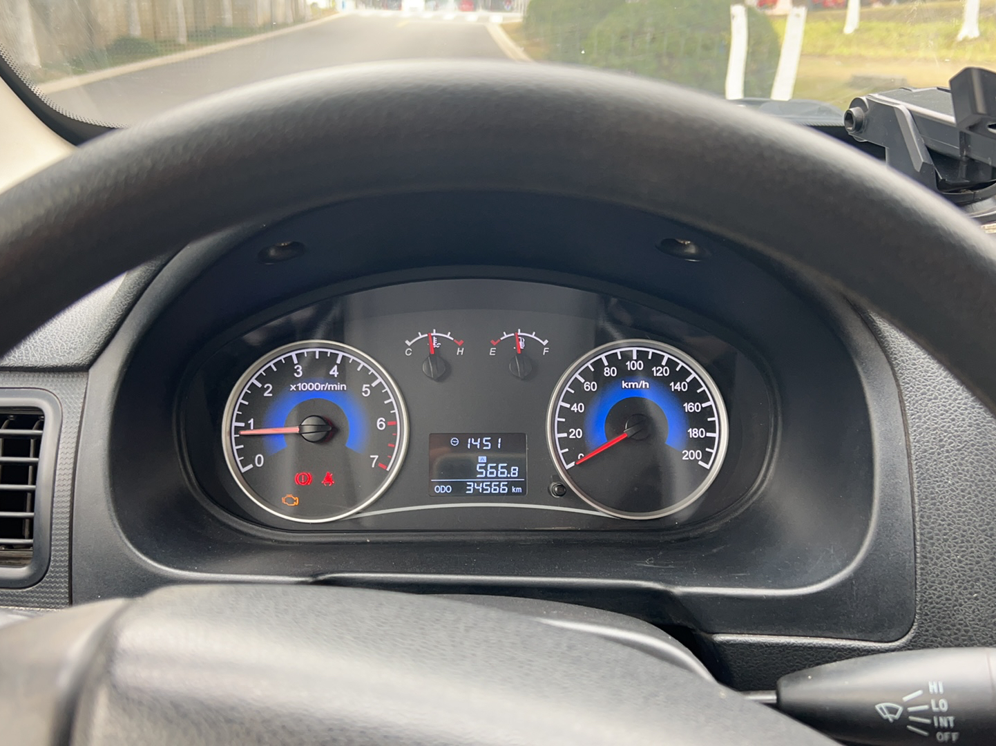 东风风光330 2014款 1.5L 手动实用型DK15