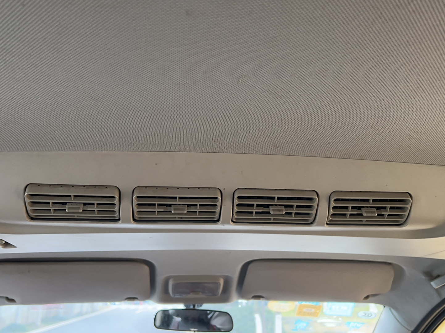 东风风光330 2014款 1.5L 手动实用型DK15