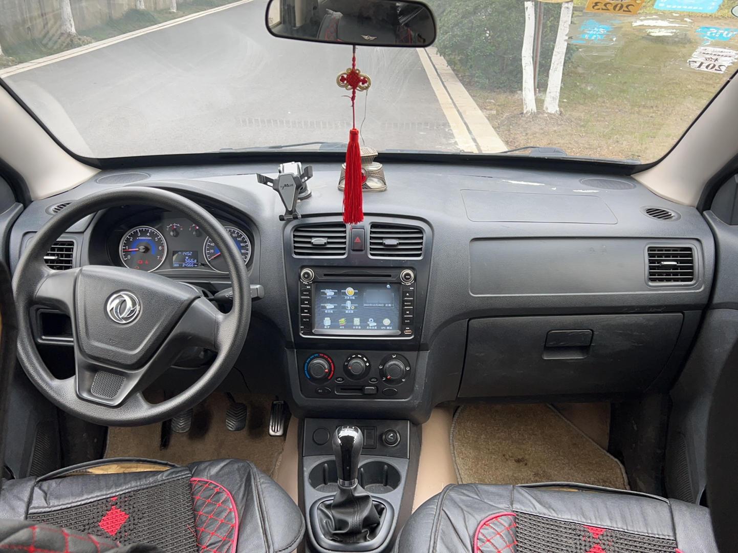 东风风光330 2014款 1.5L 手动实用型DK15