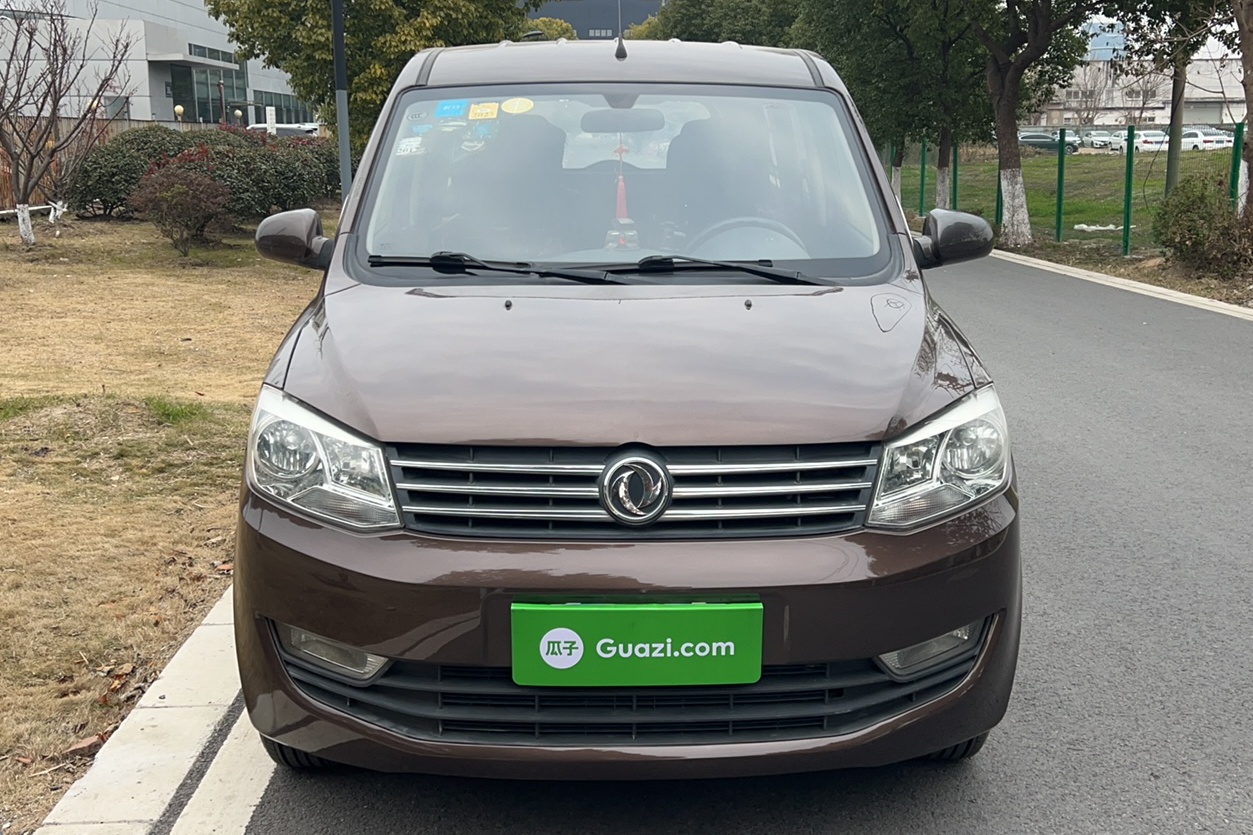 东风风光330 2014款 1.5L 手动实用型DK15