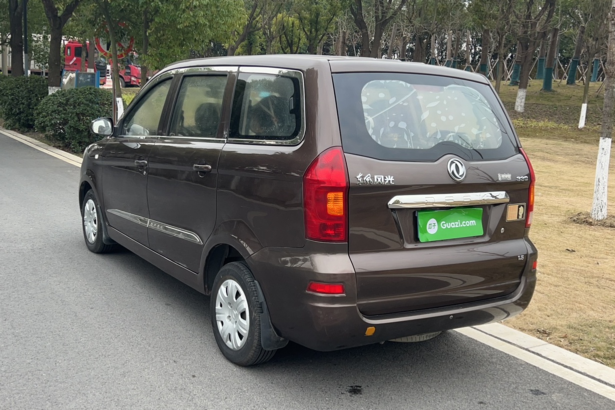 东风风光330 2014款 1.5L 手动实用型DK15
