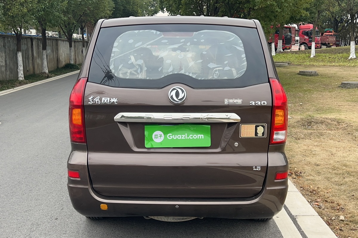 东风风光330 2014款 1.5L 手动实用型DK15