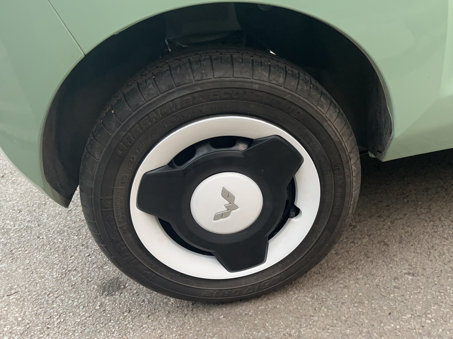 五菱汽车 宏光MINI EV 2021款 马卡龙臻享款 磷酸铁锂