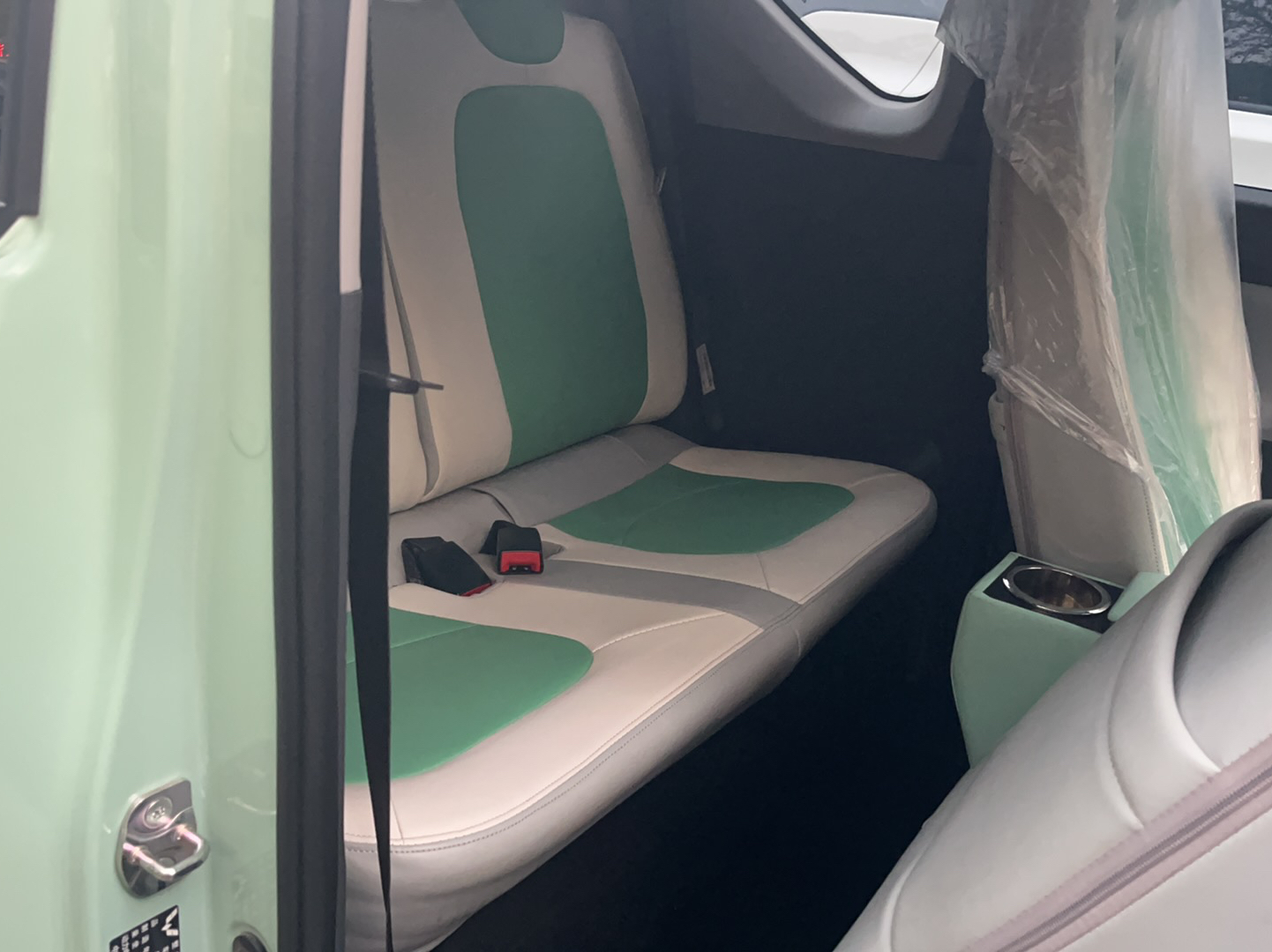 五菱汽车 宏光MINI EV 2021款 马卡龙臻享款 磷酸铁锂