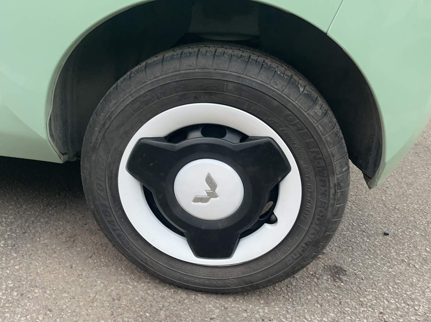 五菱汽车 宏光MINI EV 2021款 马卡龙臻享款 磷酸铁锂