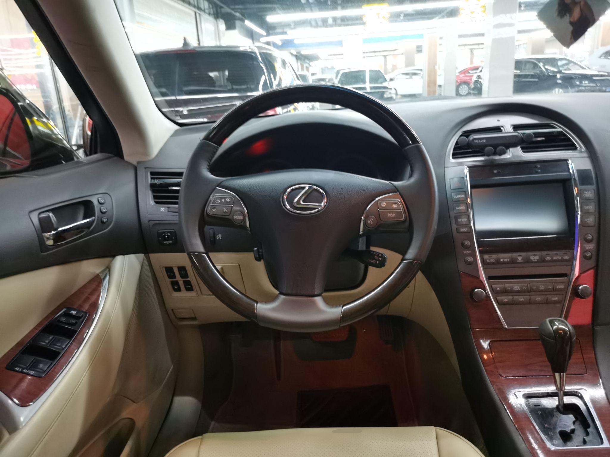 雷克萨斯ES 2010款 240 豪华版