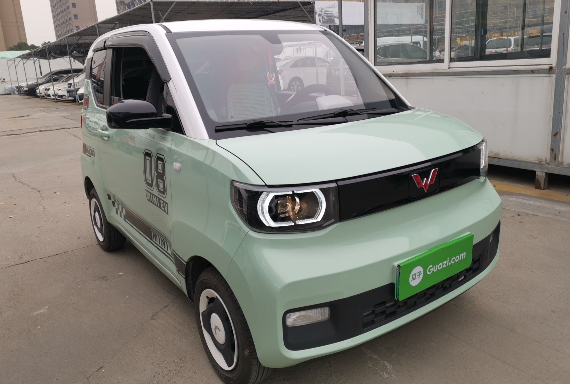 五菱汽车 宏光MINI EV 2021款 马卡龙时尚款 磷酸铁锂