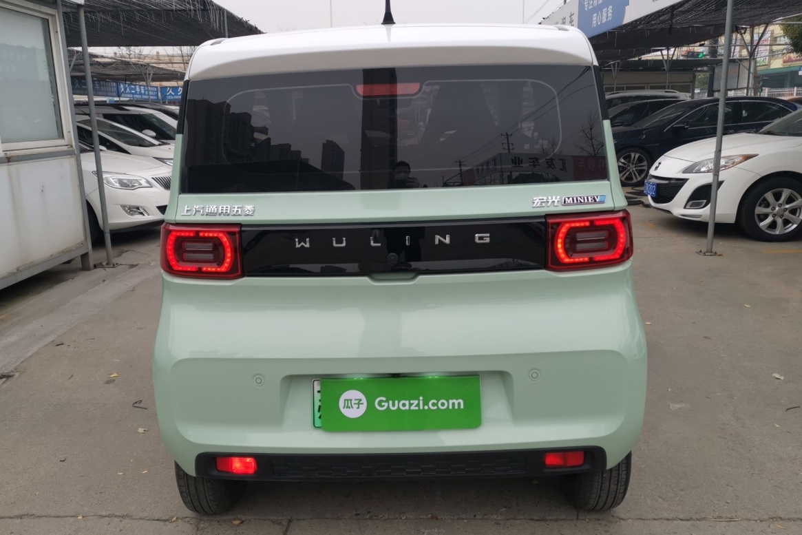 五菱汽车 宏光MINI EV 2021款 马卡龙时尚款 磷酸铁锂