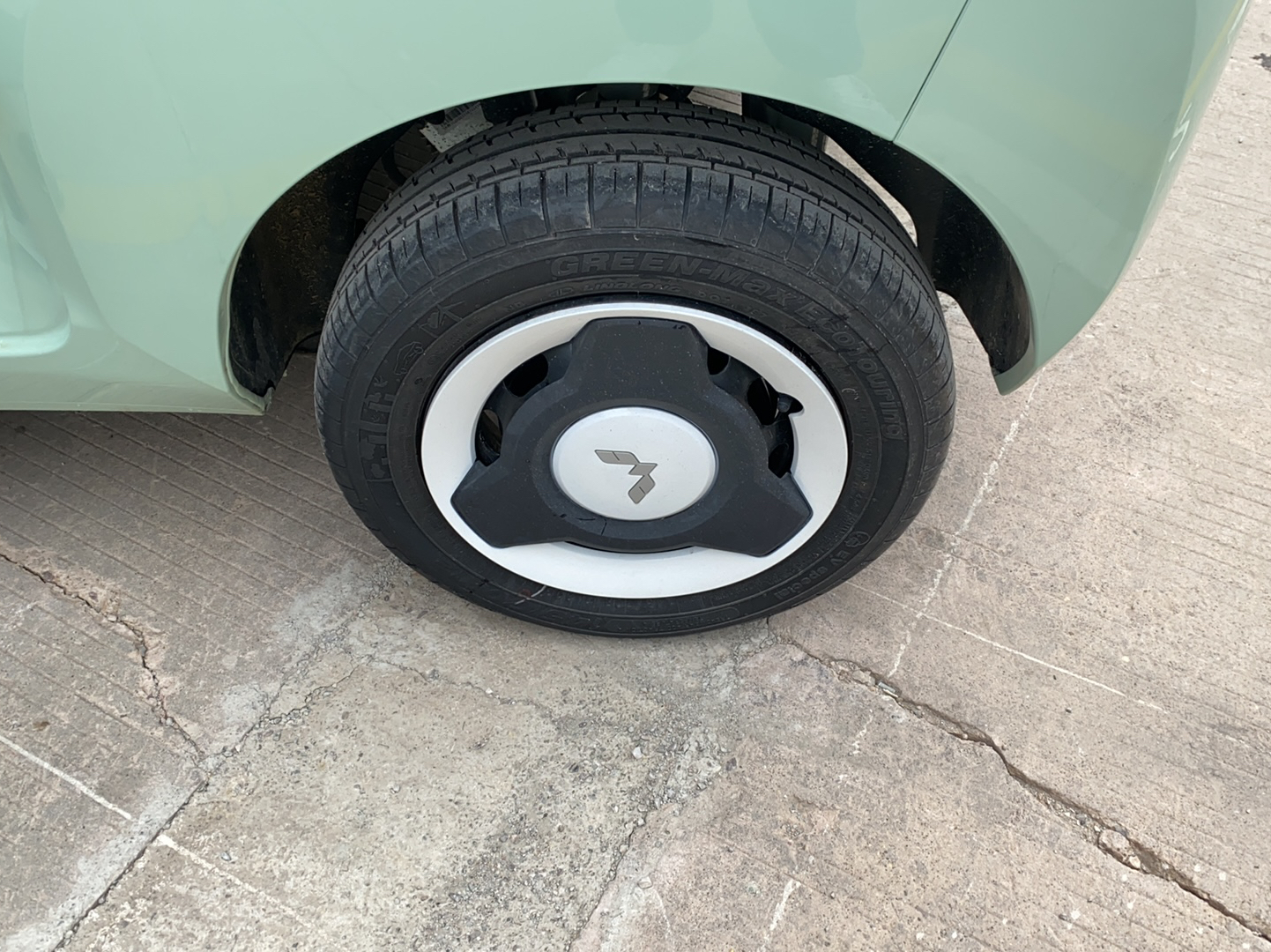 五菱汽车 宏光MINI EV 2021款 马卡龙夹心款 170km 磷酸铁锂