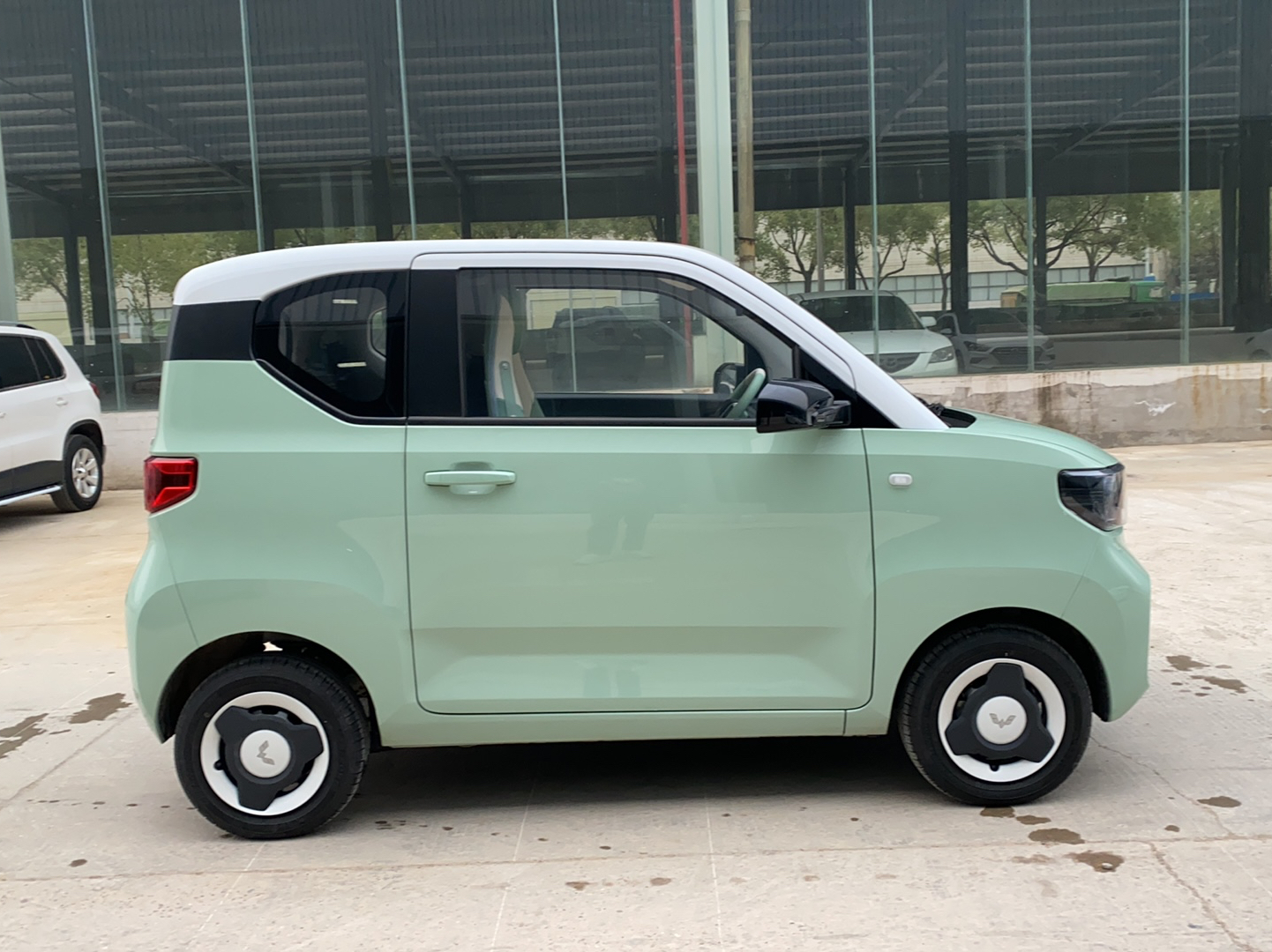 五菱汽车 宏光MINI EV 2021款 马卡龙夹心款 170km 磷酸铁锂