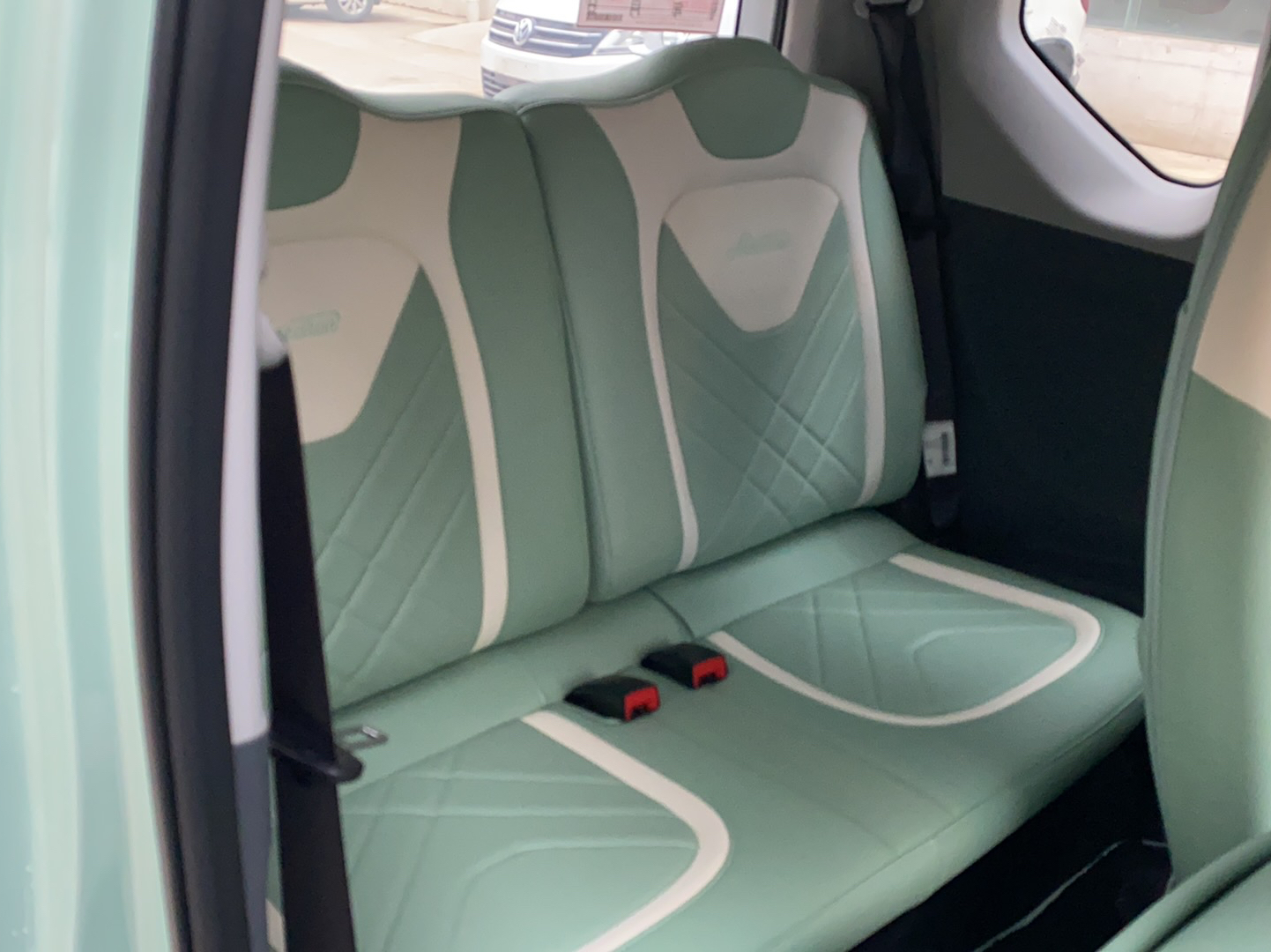 五菱汽车 宏光MINI EV 2021款 马卡龙夹心款 170km 磷酸铁锂