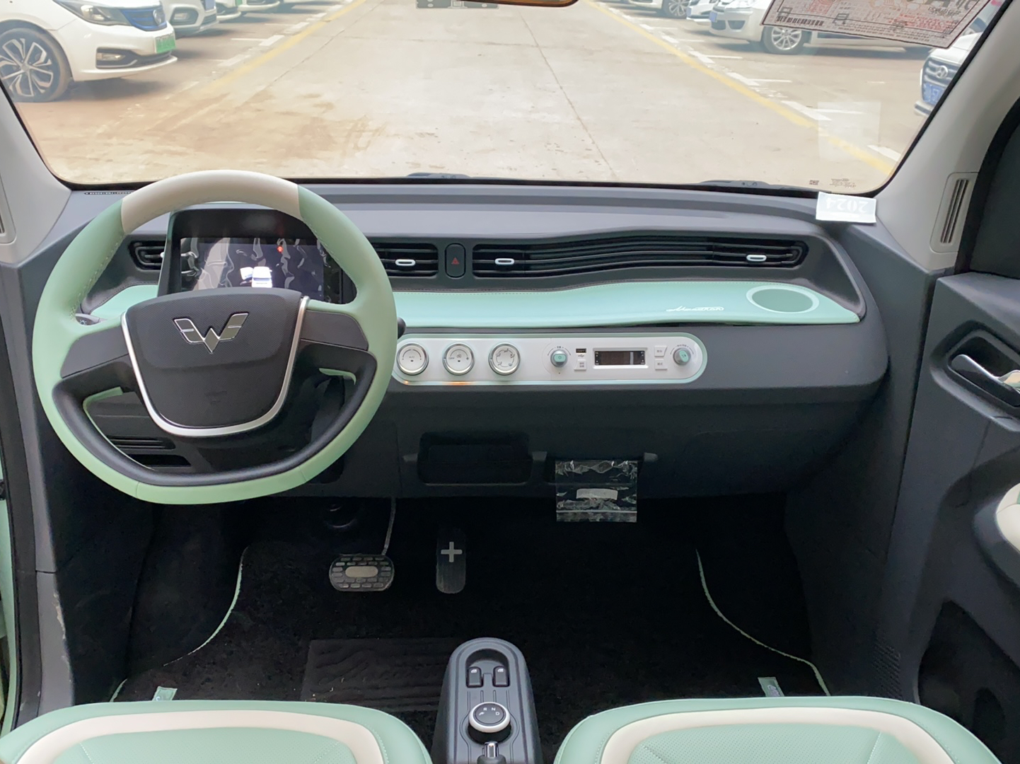 五菱汽车 宏光MINI EV 2021款 马卡龙夹心款 170km 磷酸铁锂