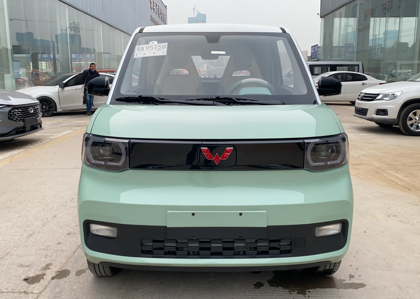 五菱汽车 宏光MINI EV 2021款 马卡龙夹心款 170km 磷酸铁锂