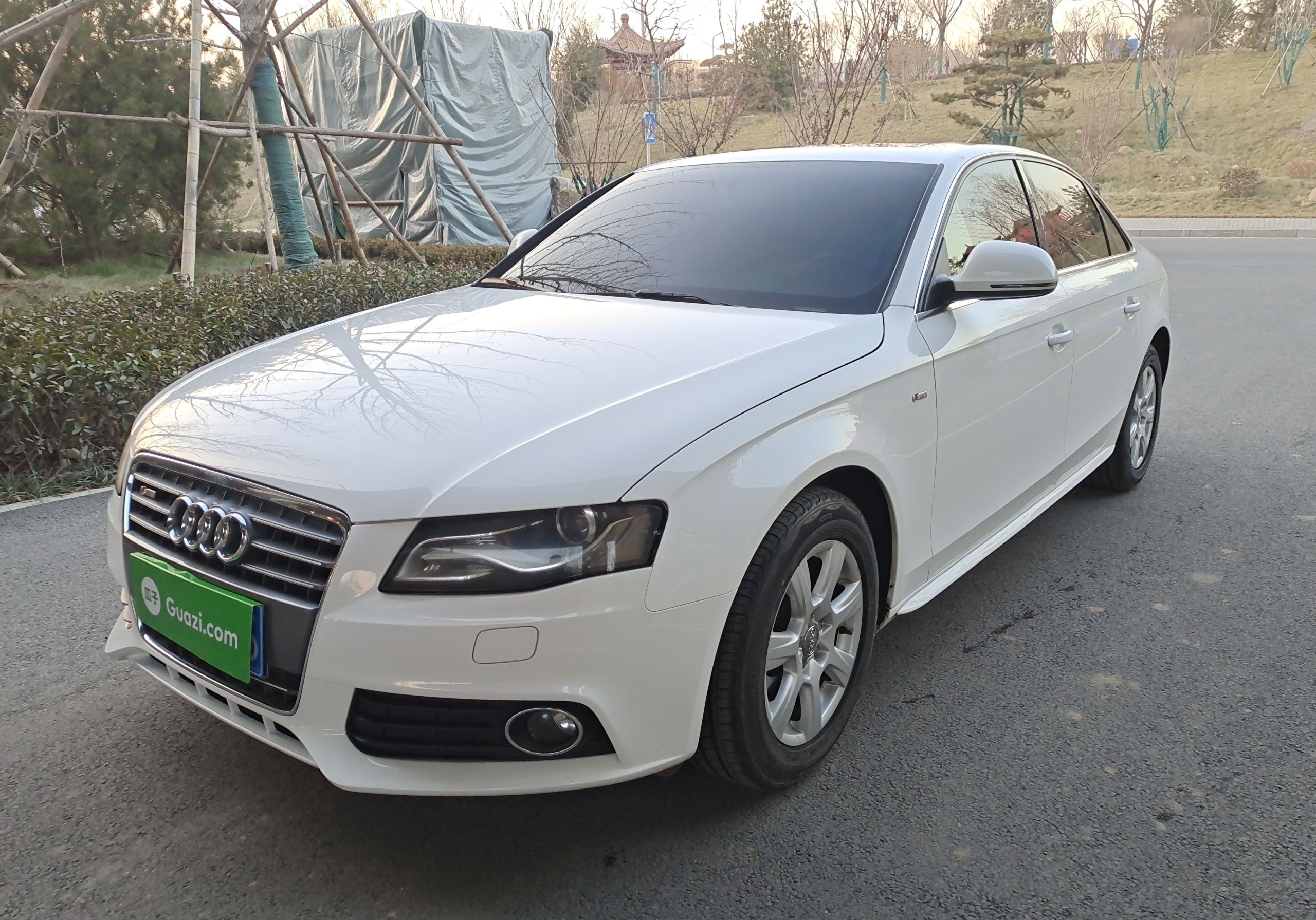 奥迪A4L 2011款 2.0 TFSI 舒适型