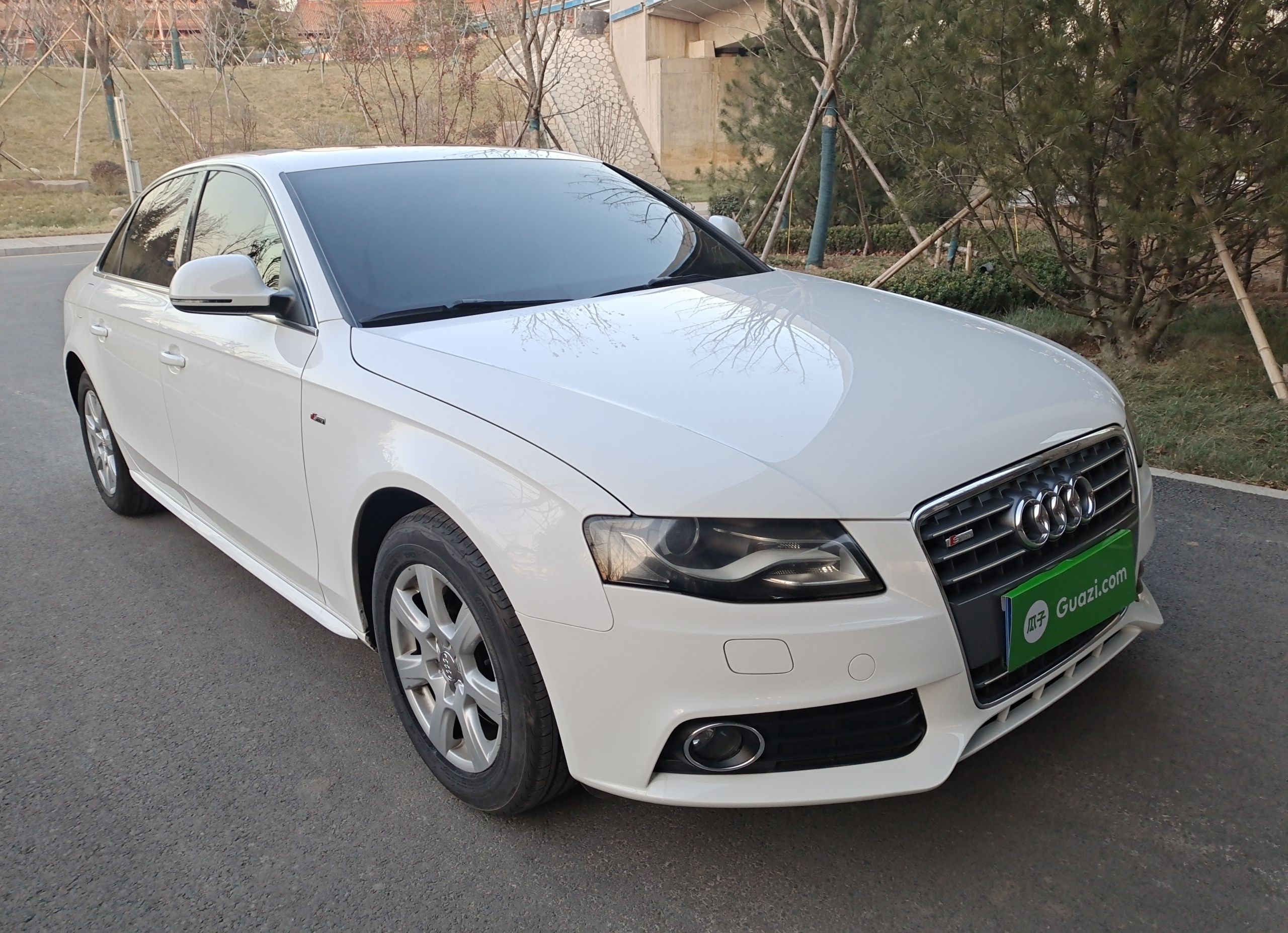 奥迪A4L 2011款 2.0 TFSI 舒适型