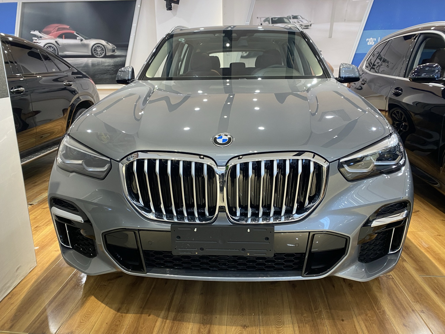 宝马X5 2022款 xDrive 30Li M运动套装