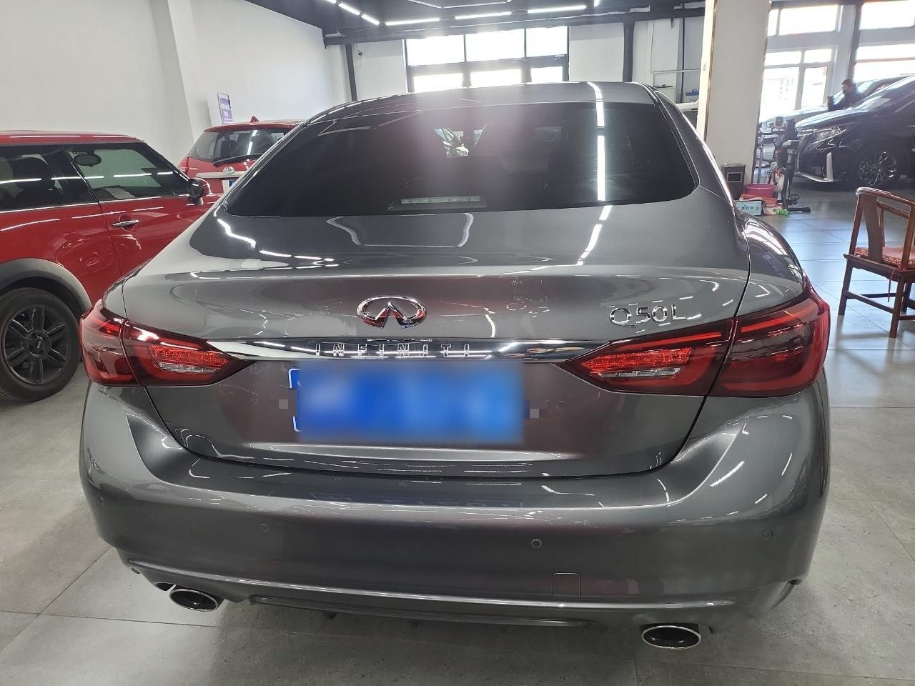 英菲尼迪Q50L 2021款 2.0T 舒适版