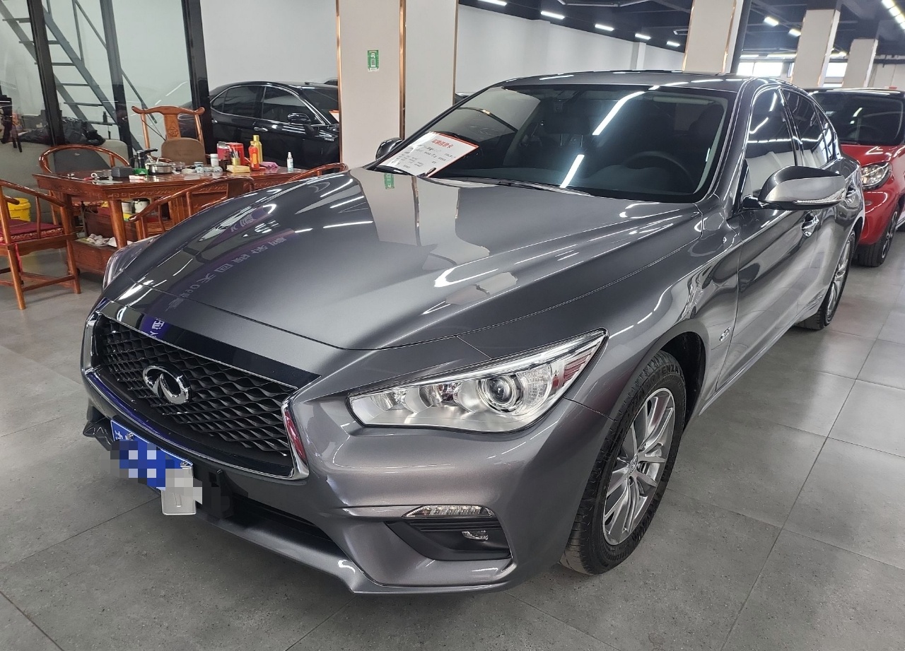 英菲尼迪Q50L 2021款 2.0T 舒适版