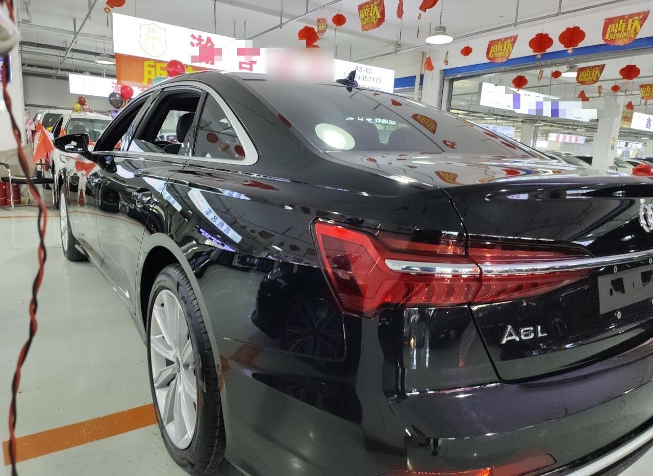 奥迪A6L 2023款 45 TFSI 臻选动感型