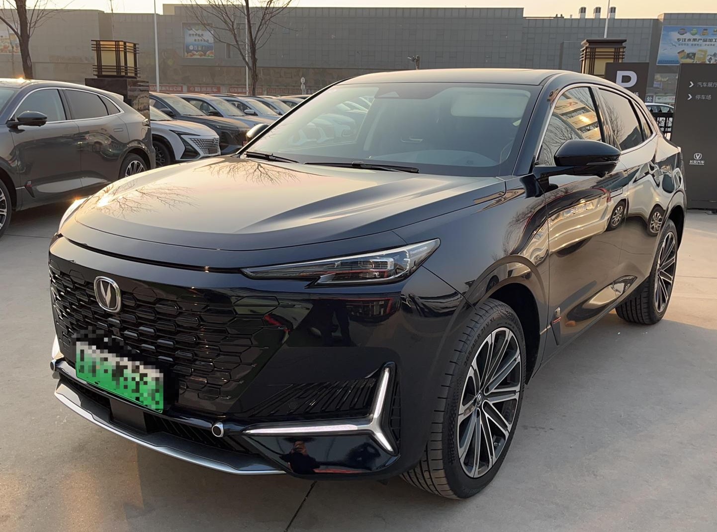 长安UNI-K新能源 2022款 蓝鲸iDD 1.5T 尊贵型