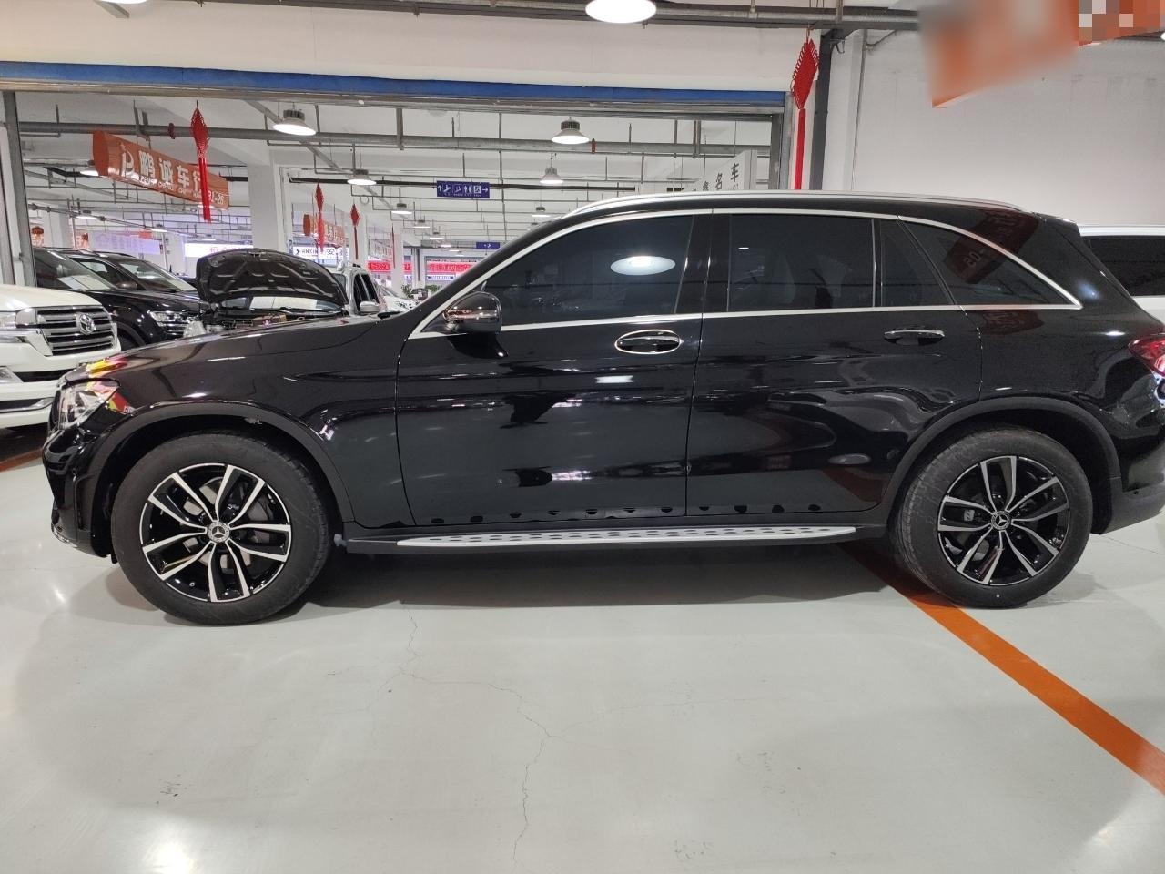 奔驰GLC级 2022款 改款二 GLC 260 L 4MATIC 豪华型