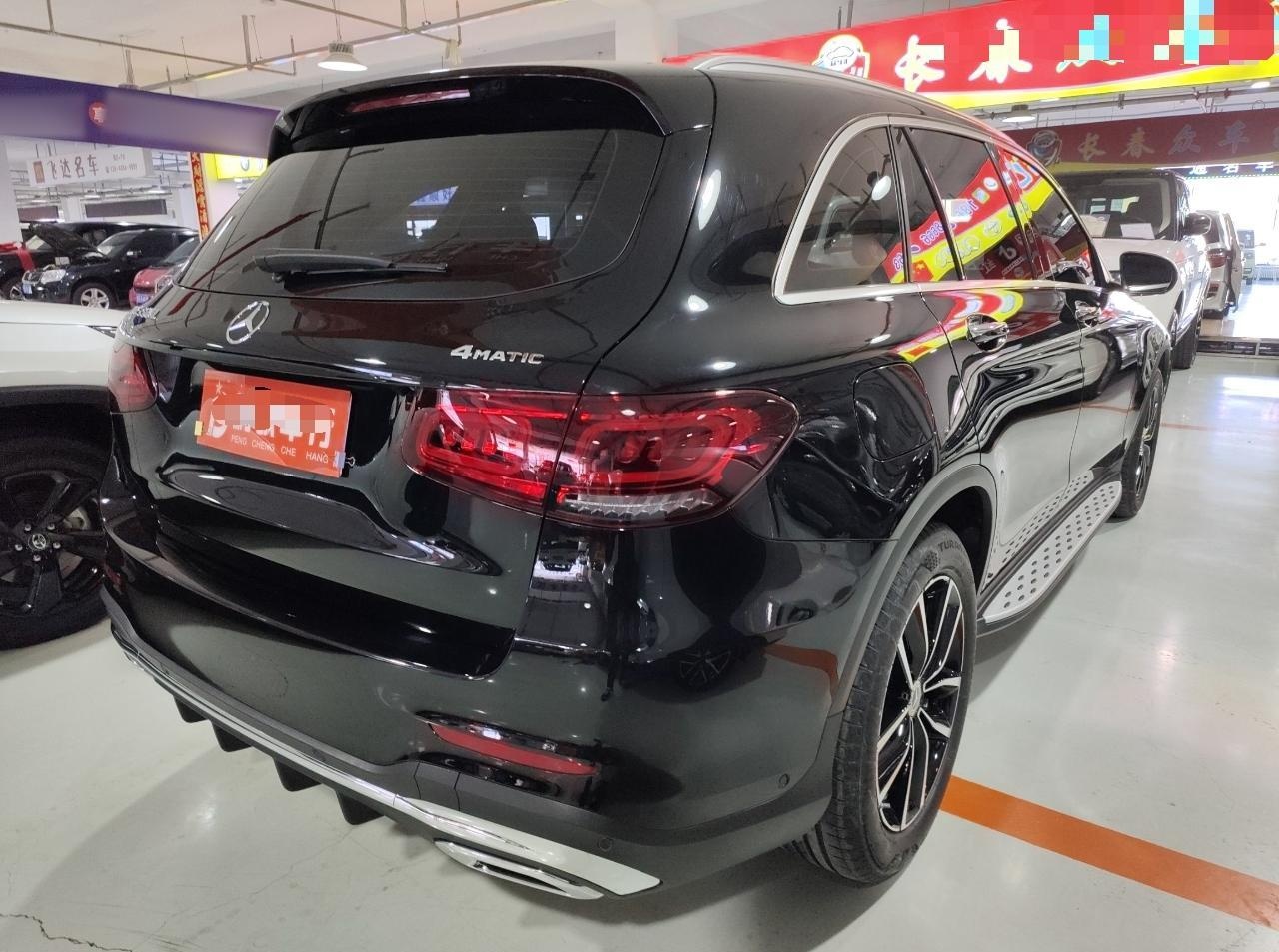 奔驰GLC级 2022款 改款二 GLC 260 L 4MATIC 豪华型