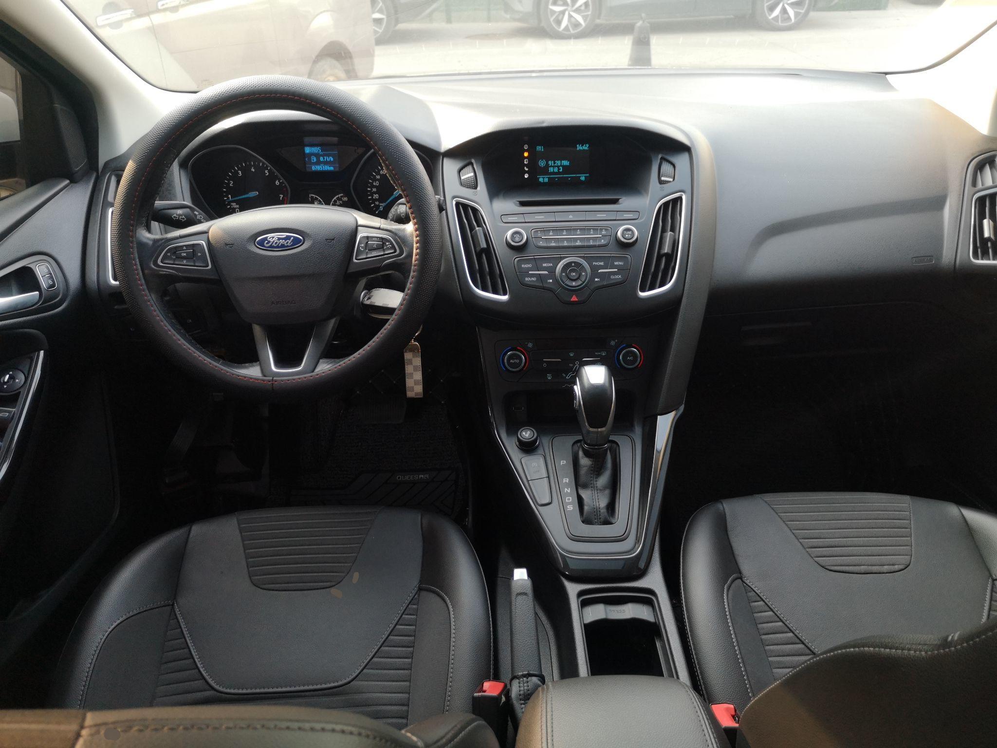 福特 福克斯 2015款 两厢 EcoBoost 125 自动超能风尚型