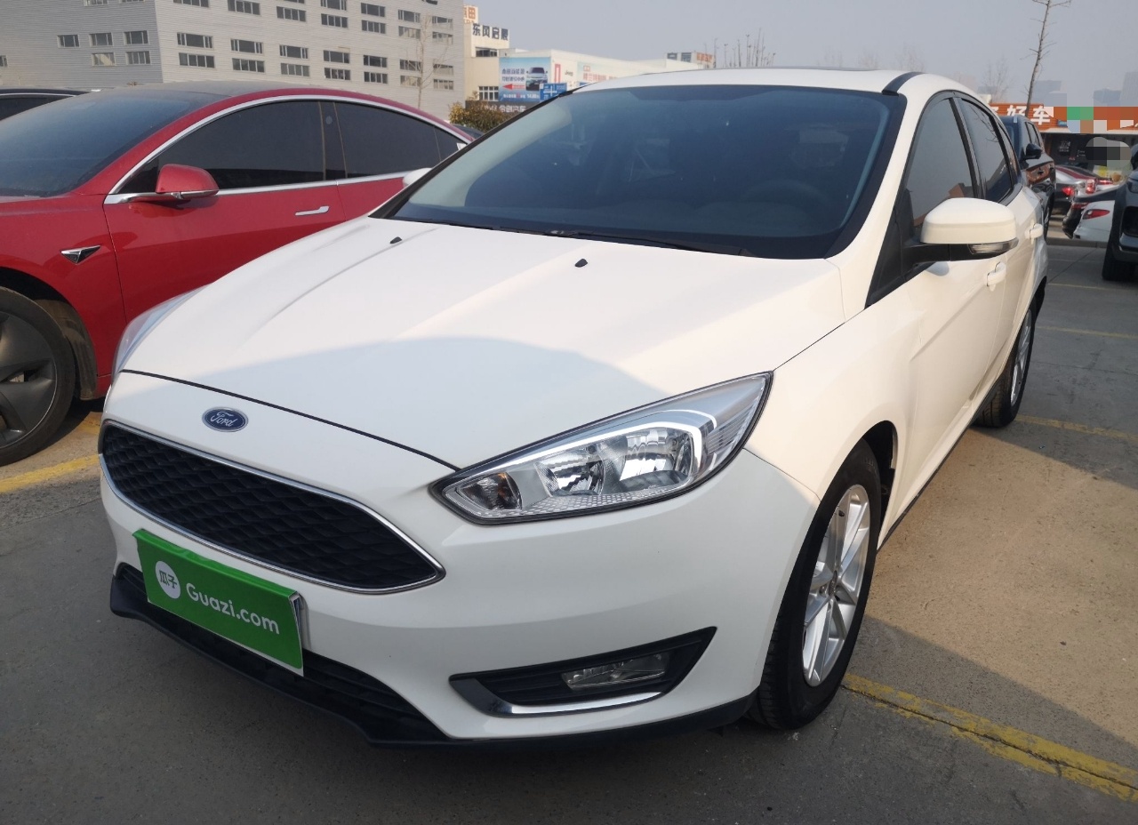 福特 福克斯 2015款 两厢 EcoBoost 125 自动超能风尚型