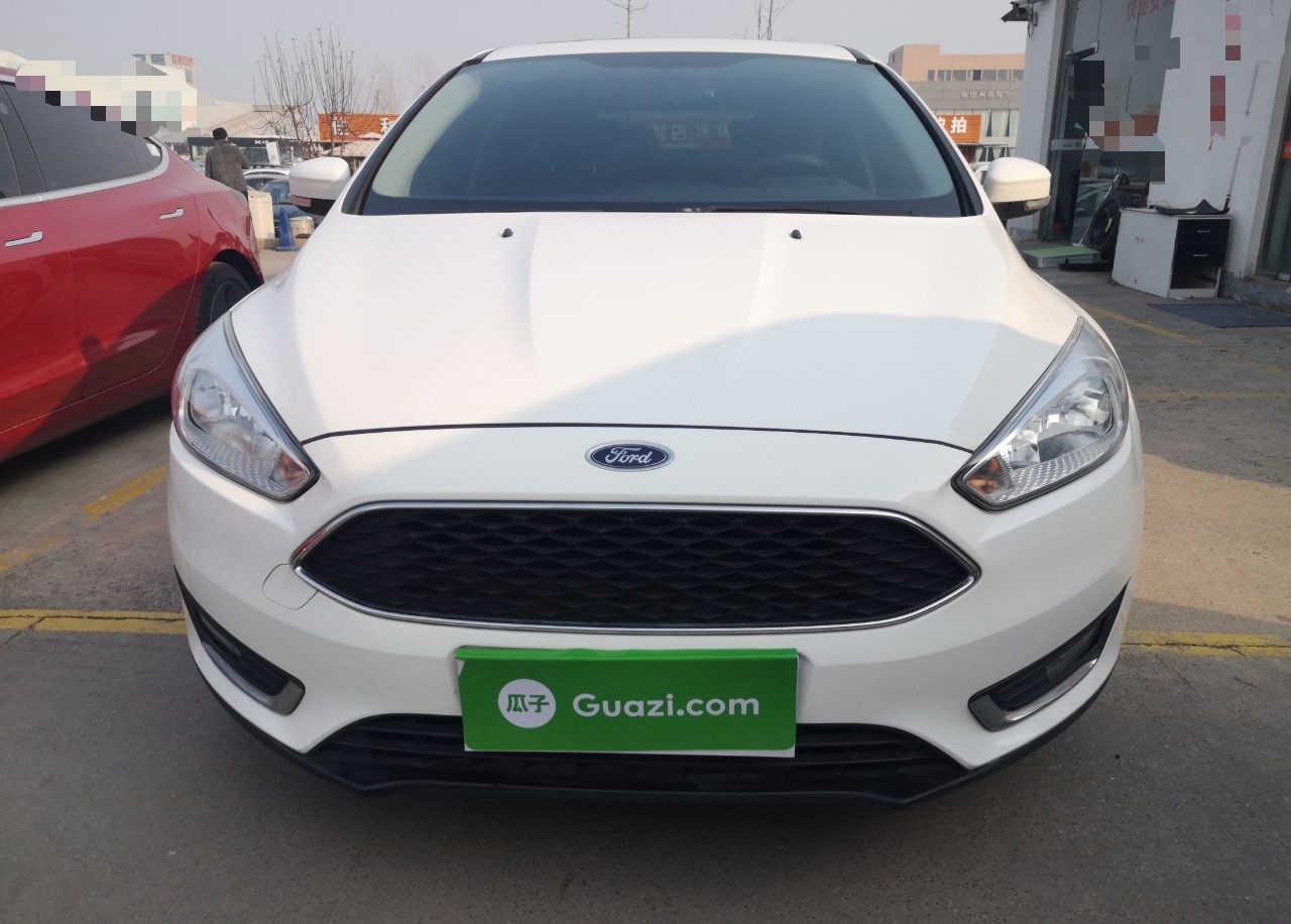 福特 福克斯 2015款 两厢 EcoBoost 125 自动超能风尚型