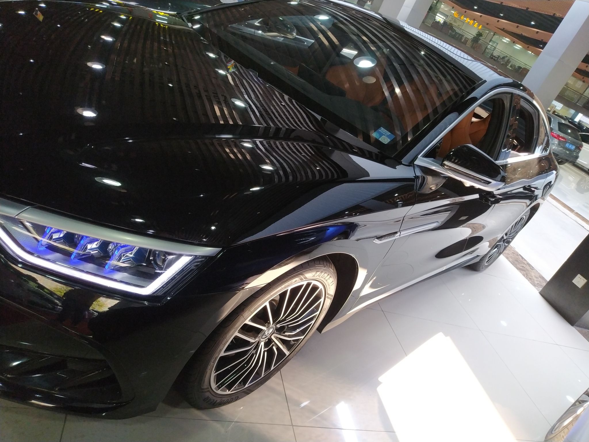 比亚迪 汉 2022款 DM-i 121KM 尊享型