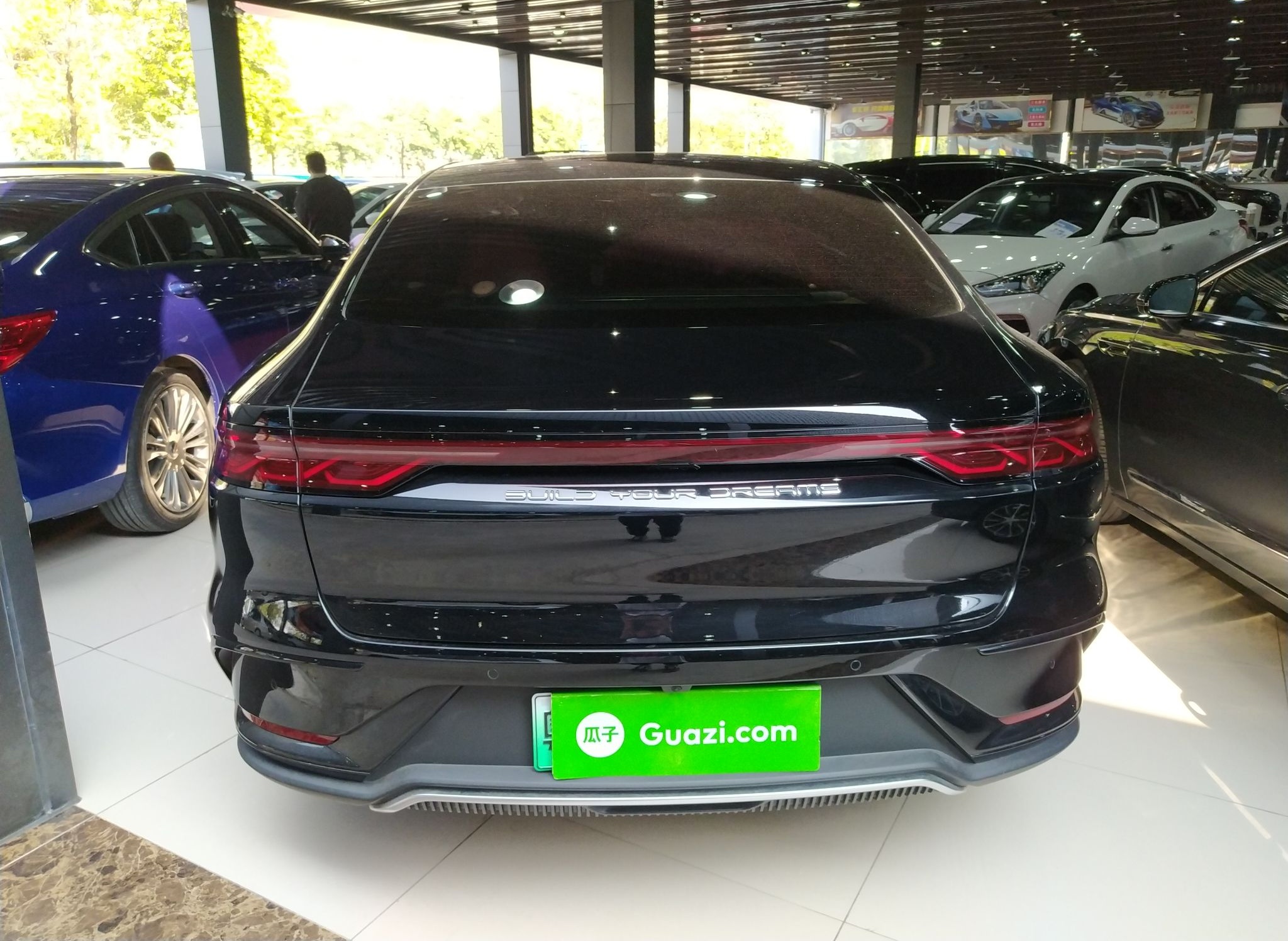 比亚迪 汉 2022款 DM-i 121KM 尊享型